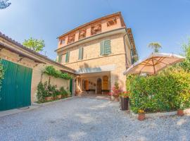 I Due Cipressi, country house in Torrenieri