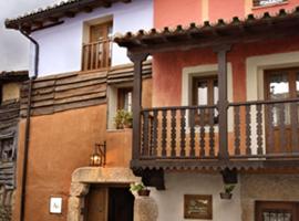 Apartamentos Rurales Los Vergeles, hotel económico em Valverde de la Vera