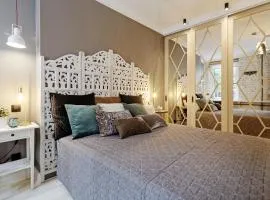 Riga Silent Center Boutique apt. +FREE parking