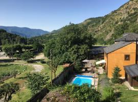 Cal Quimet, hotel di Rialp