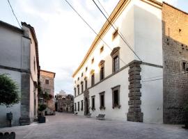 Palazzo Orsini, hotel com estacionamento em Mugnano