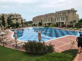 Flores Garden Apartment M