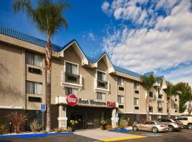 Best Western Plus Diamond Valley Inn, hotell med parkeringsplass i Hemet