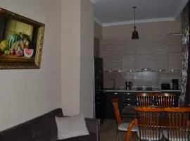 Happy Home Sololaki