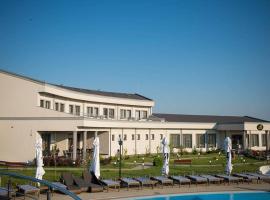 Papillon, hotel in Piteşti
