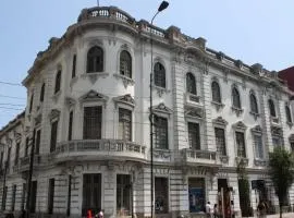 1900 Backpacker's Hostel