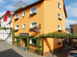 Weinstube Pension Moselblümchen, hotel in Zeltingen-Rachtig