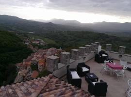 Castello Dei Principi Sanseverino, hotel v destinaci Viggianello