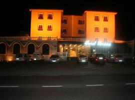 Hotel Verona, готель у місті Пуертольяно