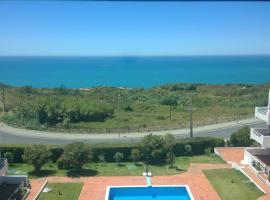 Ericeira penthouse with total sea view, hotel with parking in Ericeira