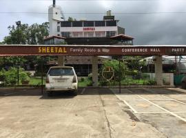 Hotel Sheetal, hotel con parcheggio a Wadgaon
