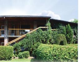 Motel Lennoxville, hotel amb piscina a Sherbrooke