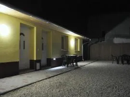 CSONGRÁDI VENDÉGVÁRÓ Apartmanok, Szarka ház