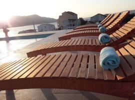 Vila Nainer, luxury hotel in Pag