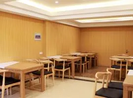 GreenTree Inn Shandong Laiwu Bus Station Express Hotel