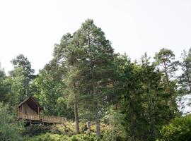 Anfasteröd Gårdsvik - Tälten, hotel v destinaci Ljungskile