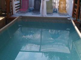 Apartment Monzuik near the lake, hotel u gradu Tuzla