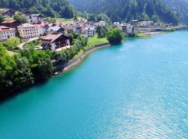 Albergo Meublè Victoria, hotel en Auronzo di Cadore