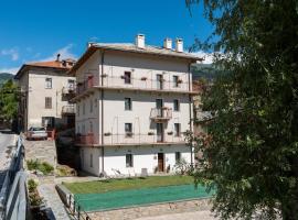 La Pietra Felice, hotel v destinaci Introd