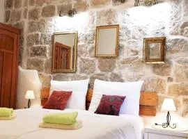 Authentic Mediterranean Apartment