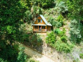 Quetzal Valley Cabins – hotel w mieście San Gerardo de Dota