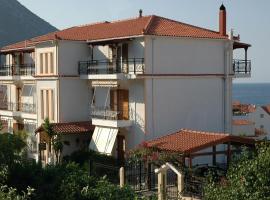 Makis Studios & Apartments, hotel en Poros