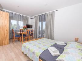Luxury Rooms Ivana, hostal o pensión en Kaštela