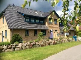 Ferienwohnung "Alter Gutshof" Hühnergott