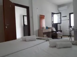 Marina's Rooms