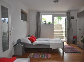 Apartma Romana, bed and breakfast en Spodnji Otok