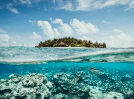 ROBINSON MALDIVES - Adults only, resort in Gaafu Alifu Atoll