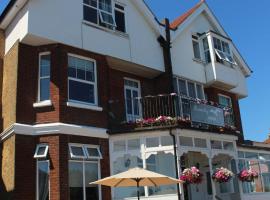 Beamsley Lodge B&B, guest house in Eastbourne
