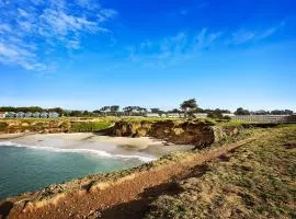 Surf and Sand Lodge