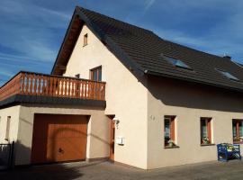 Eifelferienhaus Pruem, pet-friendly hotel in Steinmehlen