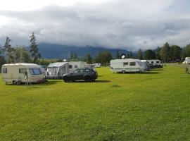 Camping Intercamp Tatranec, prabangi stovyklavietė Tatrų Lomnicoje