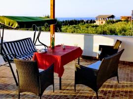 Agriturismo Aiolia - Panorama Eolie: Mongiove'de bir çiftlik evi