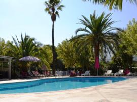 Servotel Castagniers