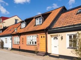 Charming townhouse, hotel i Ystad