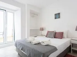 Castelo Picão Apartments