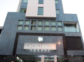 Excellence Comfort Hotel, отель в городе Дивинополис