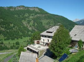 La Maison de Gaudissard, hotel v destinaci Molines-en-Queyras