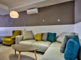 Amazing 4-bedroom Sliema Town House with Jacuzzi