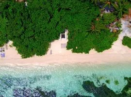 Rasdhoo Island Inn Beachfront