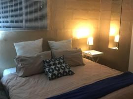 Ian and Pam's Flatlet: Empangeni şehrinde bir otel