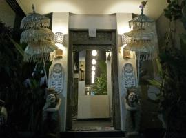 Pondok Sutya, hotel Krisna Souvenirs Centre Kuta környékén Kutában