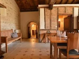 Holiday Home in Thurageau with Private Pool