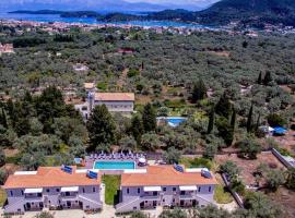 Golden Sun Villas, smještaj uz plažu u gradu 'Nydri'