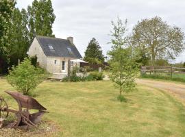 Cozy Cottage in Fresville with Garden, sumarhús í Fresville