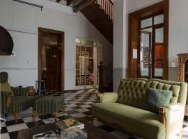 El Patio 77 B&B