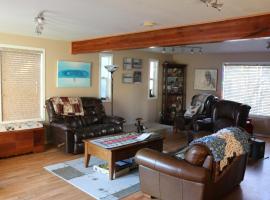 Sunshine House Bed and Breakfast, holiday rental in Seward